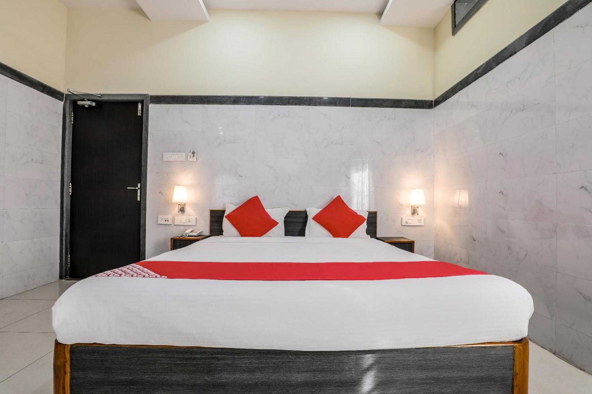 Hotel Src Grand Vijayawada Luaran gambar